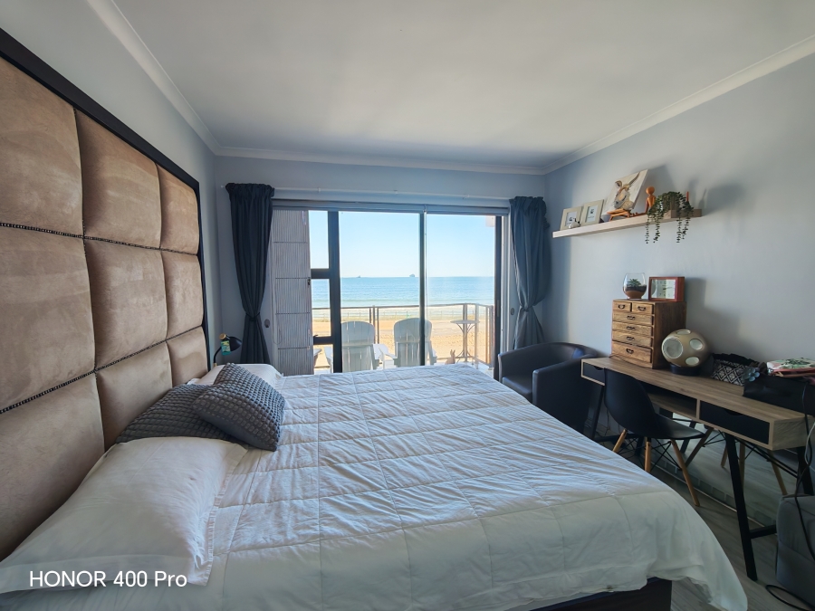 2 Bedroom Property for Sale in Beachfront Western Cape